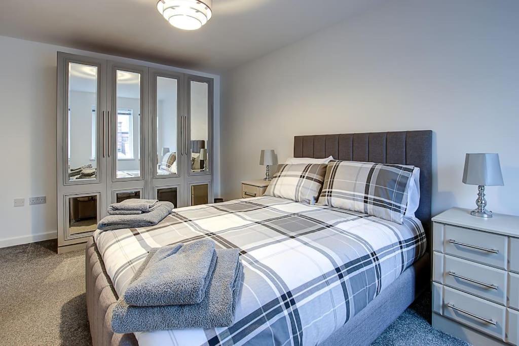 Sunderland Short Stays 2 Bedroom Apartment Free Parking Fulwell Sr6 Екстер'єр фото
